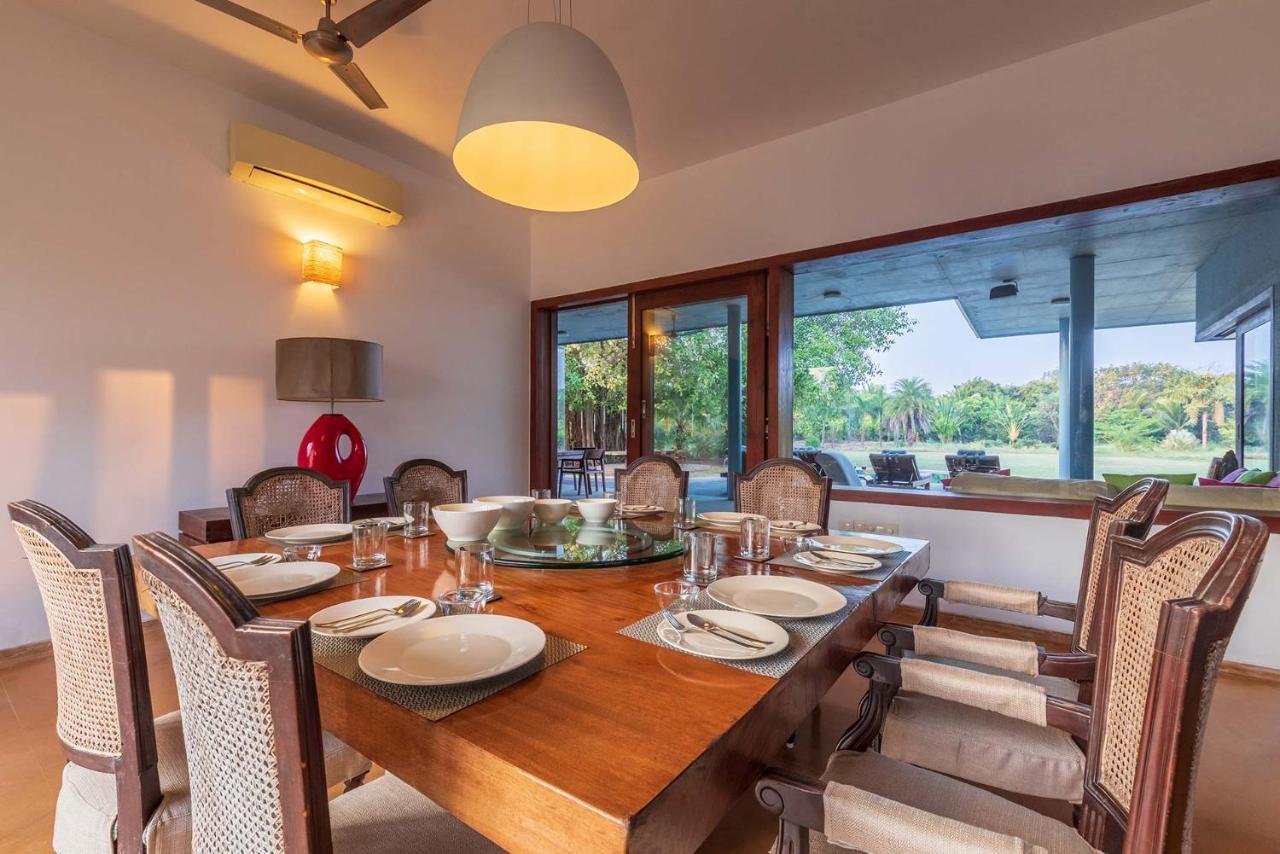 Jay House By Stayvista - Leisure Oasis With Pool, Snooker, Table Tennis & Foosball Fun Alibag Luaran gambar