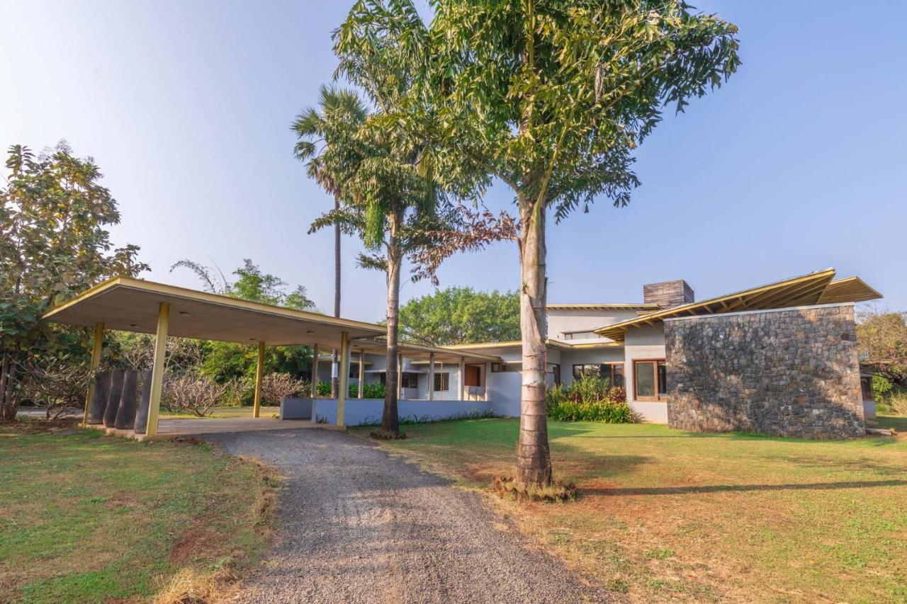 Jay House By Stayvista - Leisure Oasis With Pool, Snooker, Table Tennis & Foosball Fun Alibag Luaran gambar